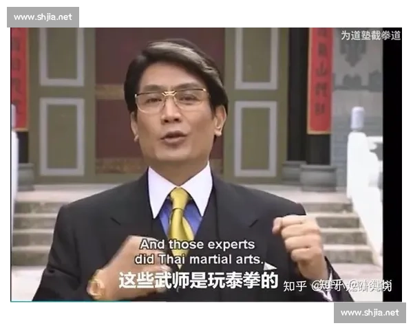 李小龙对决泰拳王:东西方格斗哲学与实战技巧的巅峰碰撞 李小龙对决泰拳王:东西方格斗哲学与实战技巧的巅峰碰撞